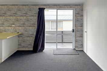 3 Taiaroa Place, Southbridge