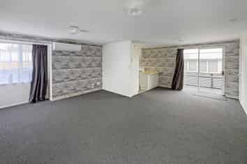 3 Taiaroa Place, Southbridge