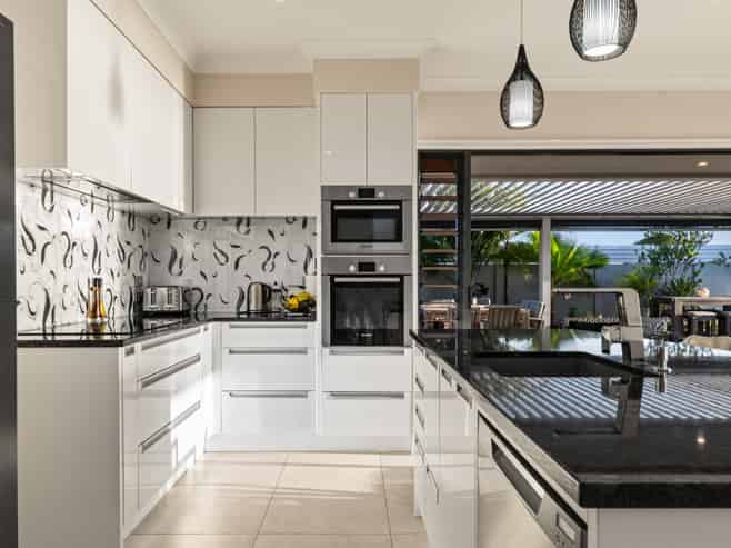 50 Ferguson Street North, Bay View