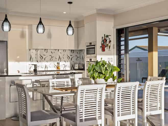 50 Ferguson Street North, Bay View