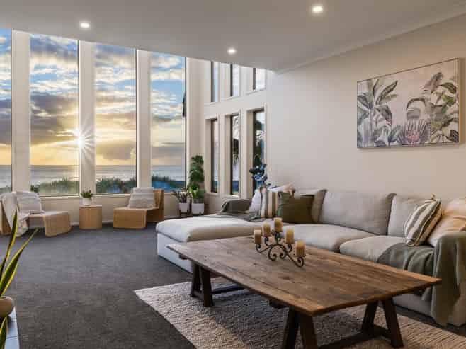 50 Ferguson Street North, Bay View