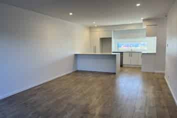 51 Edgeware Road, Saint Albans