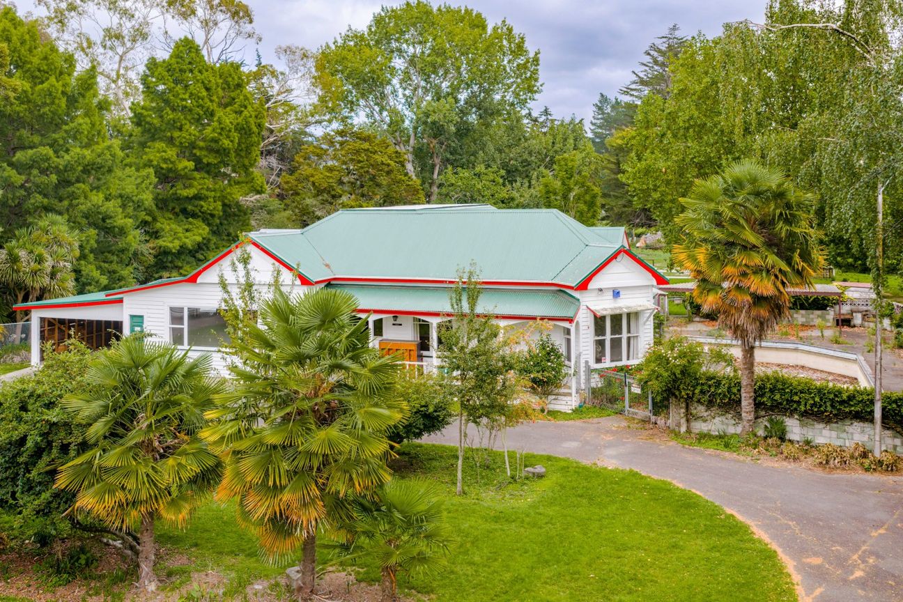 A rare multi-purpose estate - View 2
