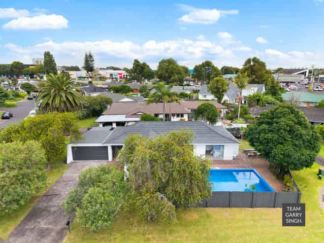 2 Pettit Place, Manukau
