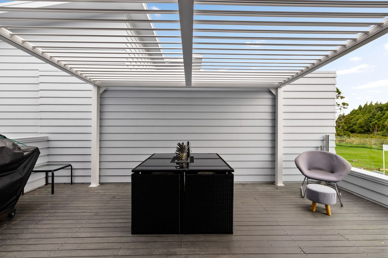 Positioned For Convenience - Więcej