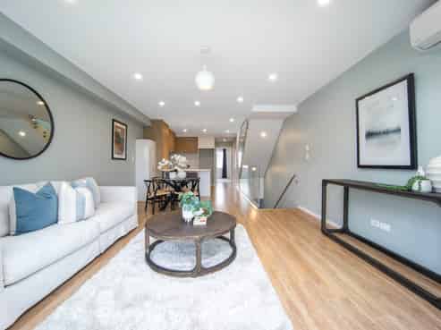 4 Rengarenga Rise, Albany