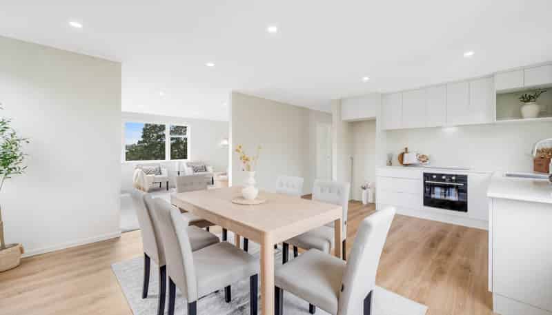 14 Lysander Crescent, Beach Haven