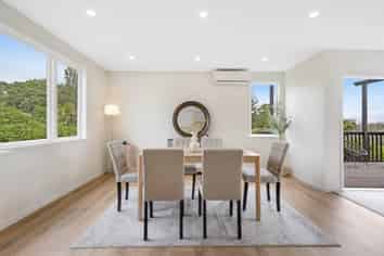 14 Lysander Crescent, Beach Haven