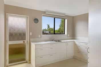 84b Henley Street Westport, Westport