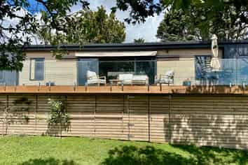 67 Government Road, Raglan