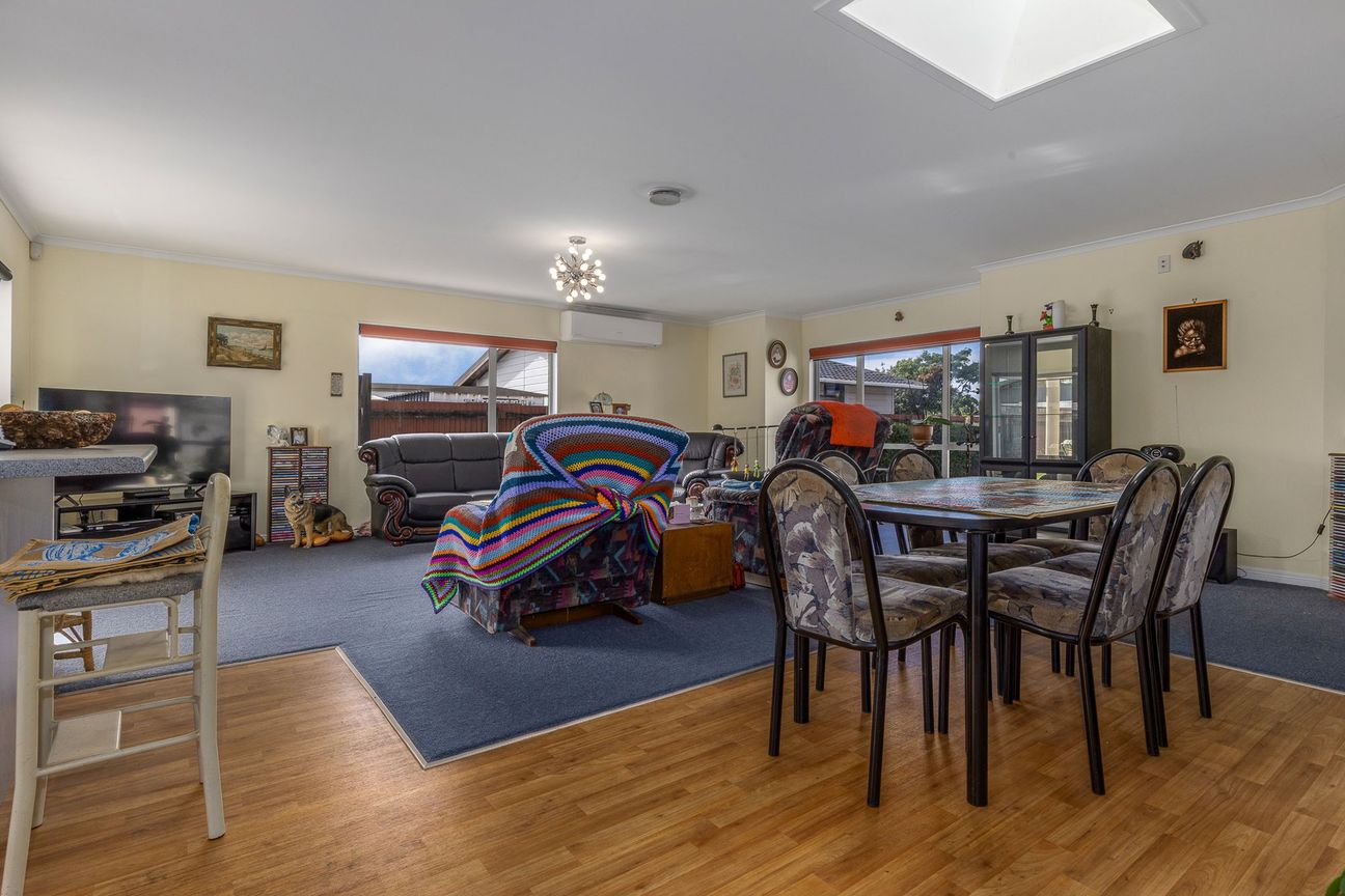 Low Maintenance and Spacious - Vista 6
