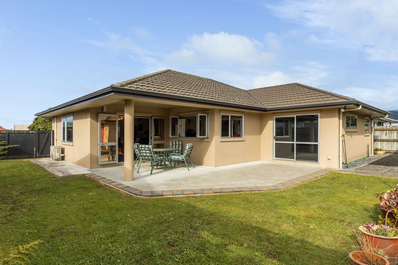 Low Maintenance and Spacious - Vista 2