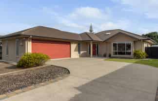 2 Fuller Close, LEVIN