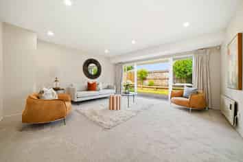 22 Suncrest Drive, West Harbour