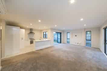 63B Weston Ave, Roslyn