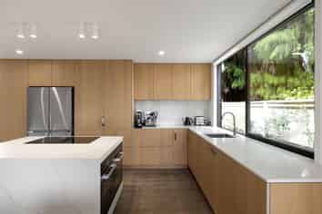 109E Taylor Street, Cambridge