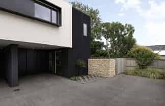 109E Taylor Street, Cambridge