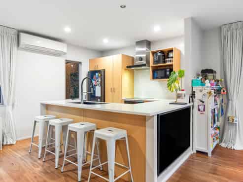 8/33 School Road, Kingsland