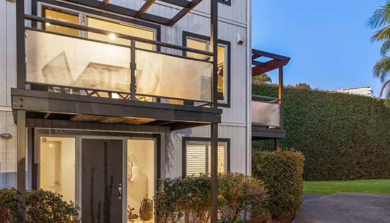 8/33 School Road, Kingsland