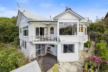 38 Brunel Street, Mornington