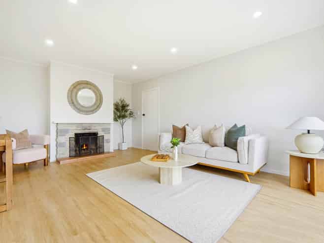 2/52 Glencoe Road, Browns Bay