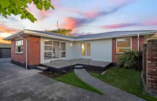 27 Liverton Crescent, Bishopdale