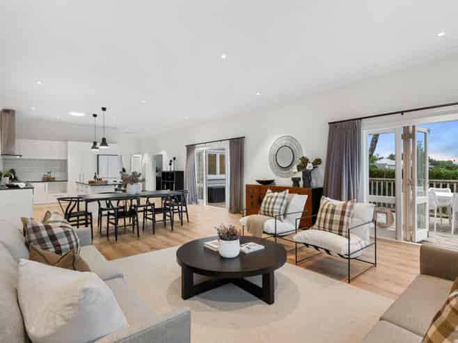 31 Springfield Road, Western Springs