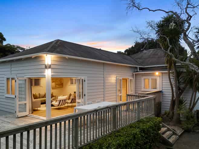 31 Springfield Road, Western Springs