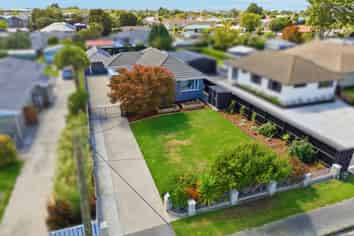 77 Neill Street, Hornby