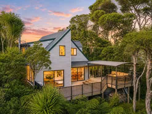 72 Crows Road, Swanson
