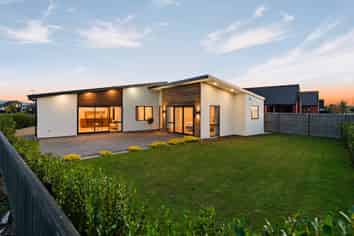 15 Frank Ernest Crescent, Prebbleton