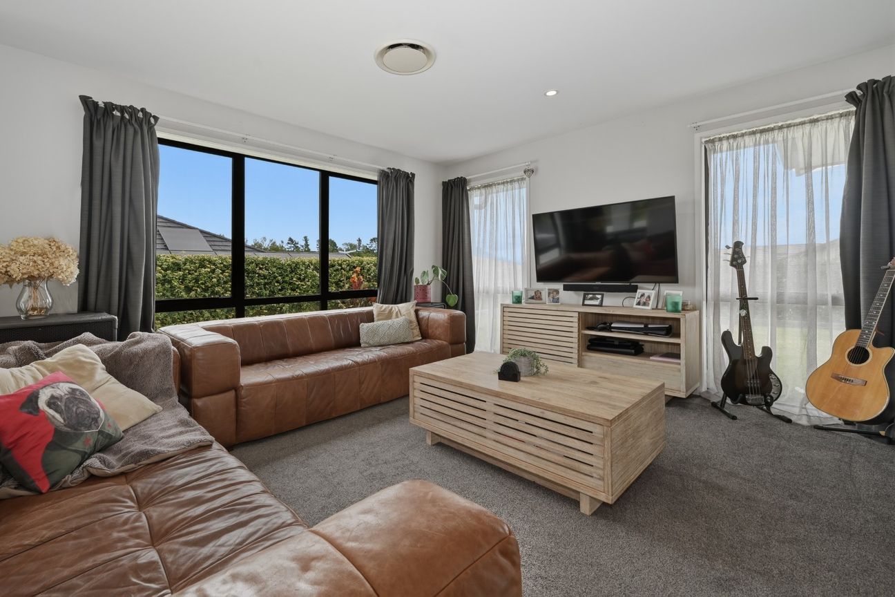 The Lakes Life - Vista 2