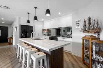 6 Materawaho Way, Pyes Pa