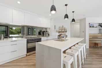 6 Materawaho Way, Pyes Pa