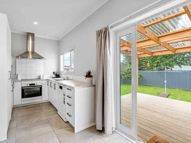 98 Fawcett Street, South Dunedin