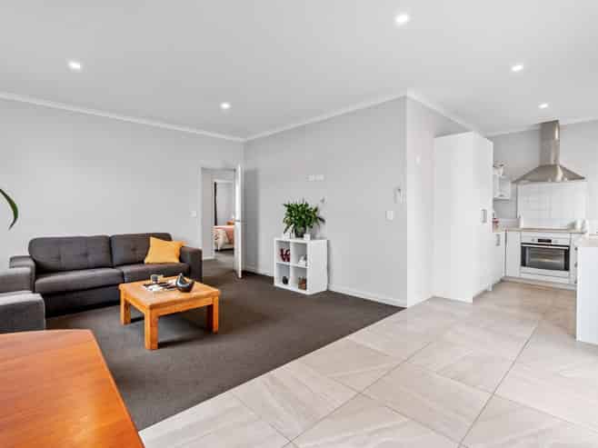 98 Fawcett Street, South Dunedin