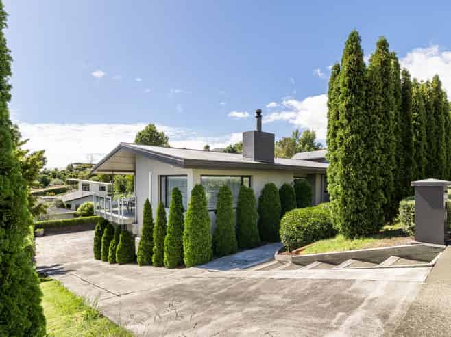 9 Busby Hill, Havelock North