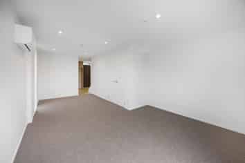 1/16 Treasure Lane, Te Atatu South