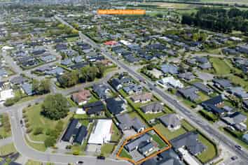 13 Caulfield Crescent, LINCOLN