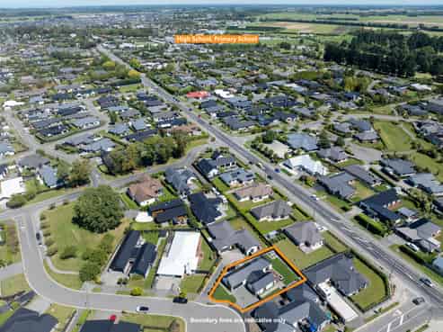 13 Caulfield Crescent, Lincoln