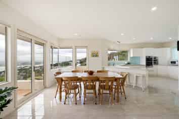 126 Cannon Hill Crescent, Mount Pleasant