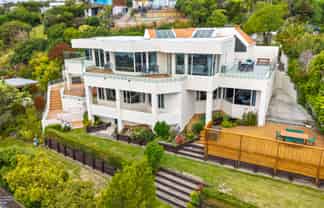 126 Cannon Hill Crescent, Mount Pleasant