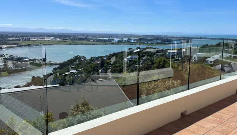 126 Cannon Hill Crescent, Mount Pleasant