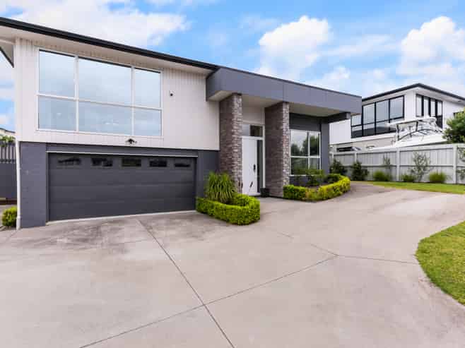 156 Ninth View Avenue, Beachlands