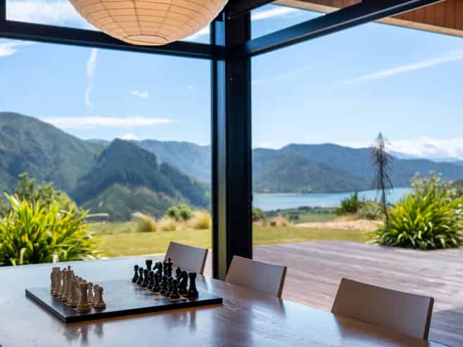 1424 Queen Charlotte Drive, Admiralty Bay