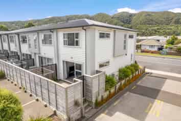 1119A High Street, Taita