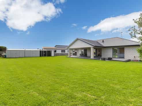 9 Mylindas Road, Whakatiwai
