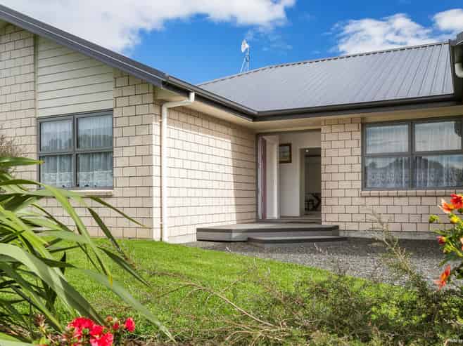 9 Mylindas Road, Whakatiwai