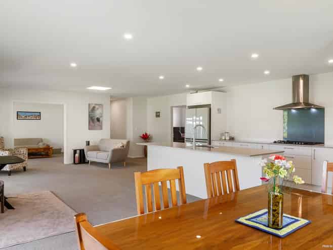 9 Mylindas Road, Whakatiwai