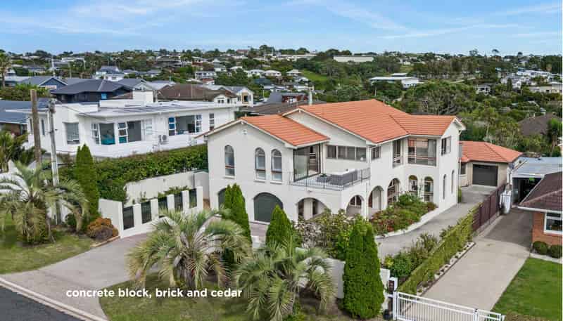 18 Folkestone Street, Murrays Bay